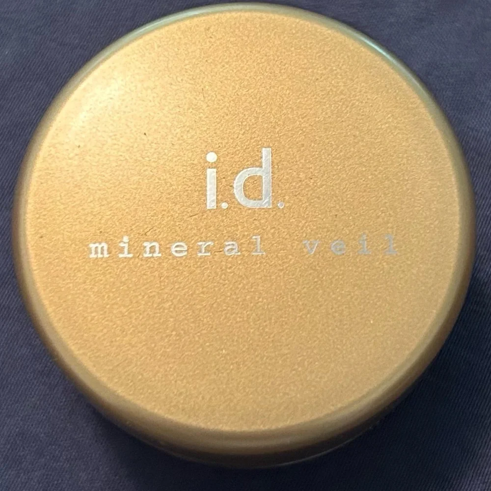 NEW i.d. BareMinerals bare escentuals tinted mineral veil